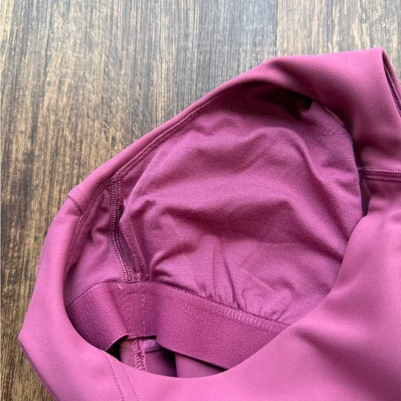 Lululemon Women’s Pink Wunder Train Invigorate Racerback Tank Top - Size 0 - Picture 6 of 6